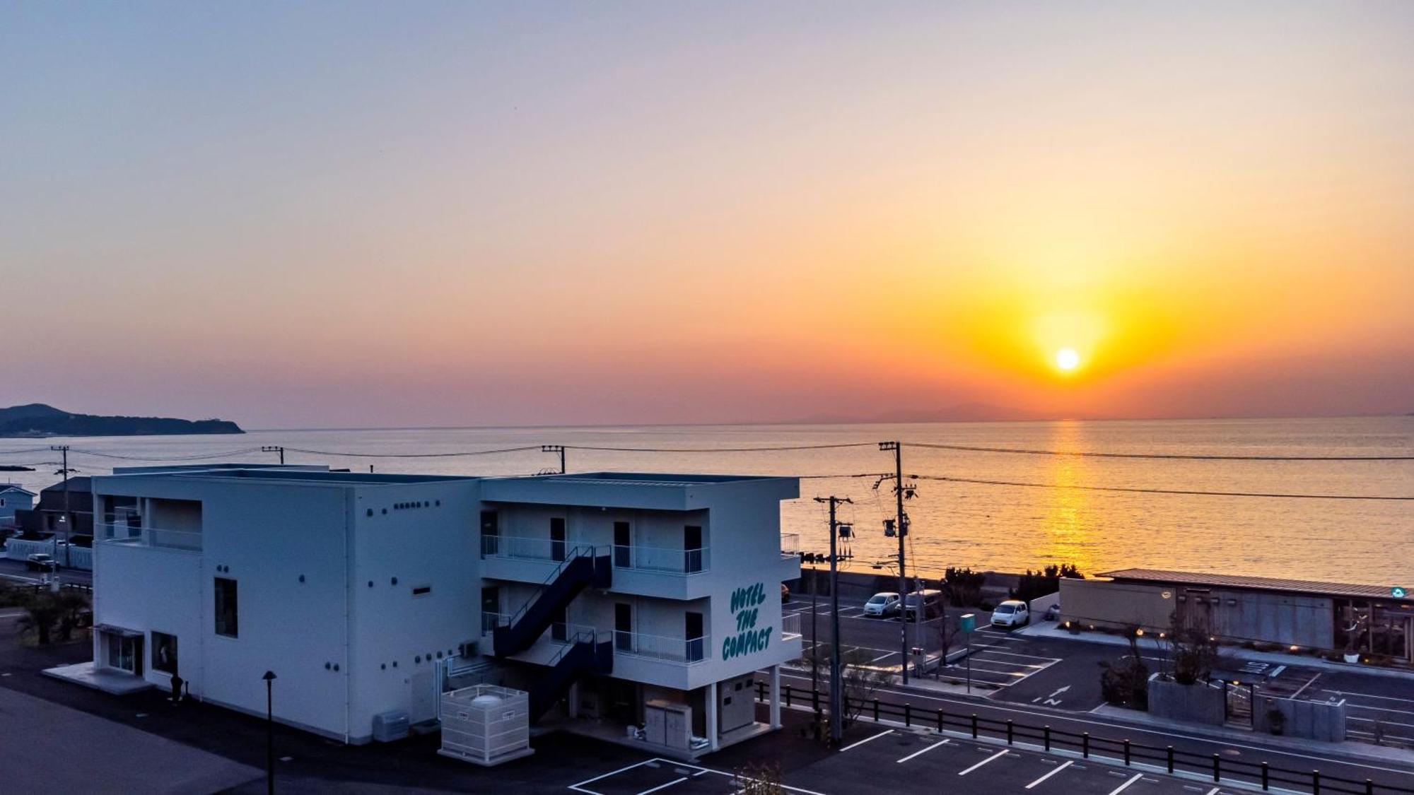 Kamome Slow Hotel The Compact Авадзи Экстерьер фото